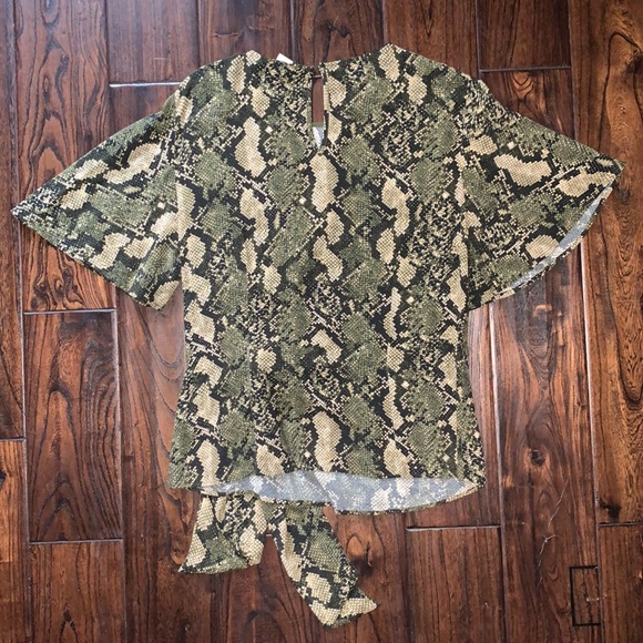 H&M Top - Picture 4 of 7